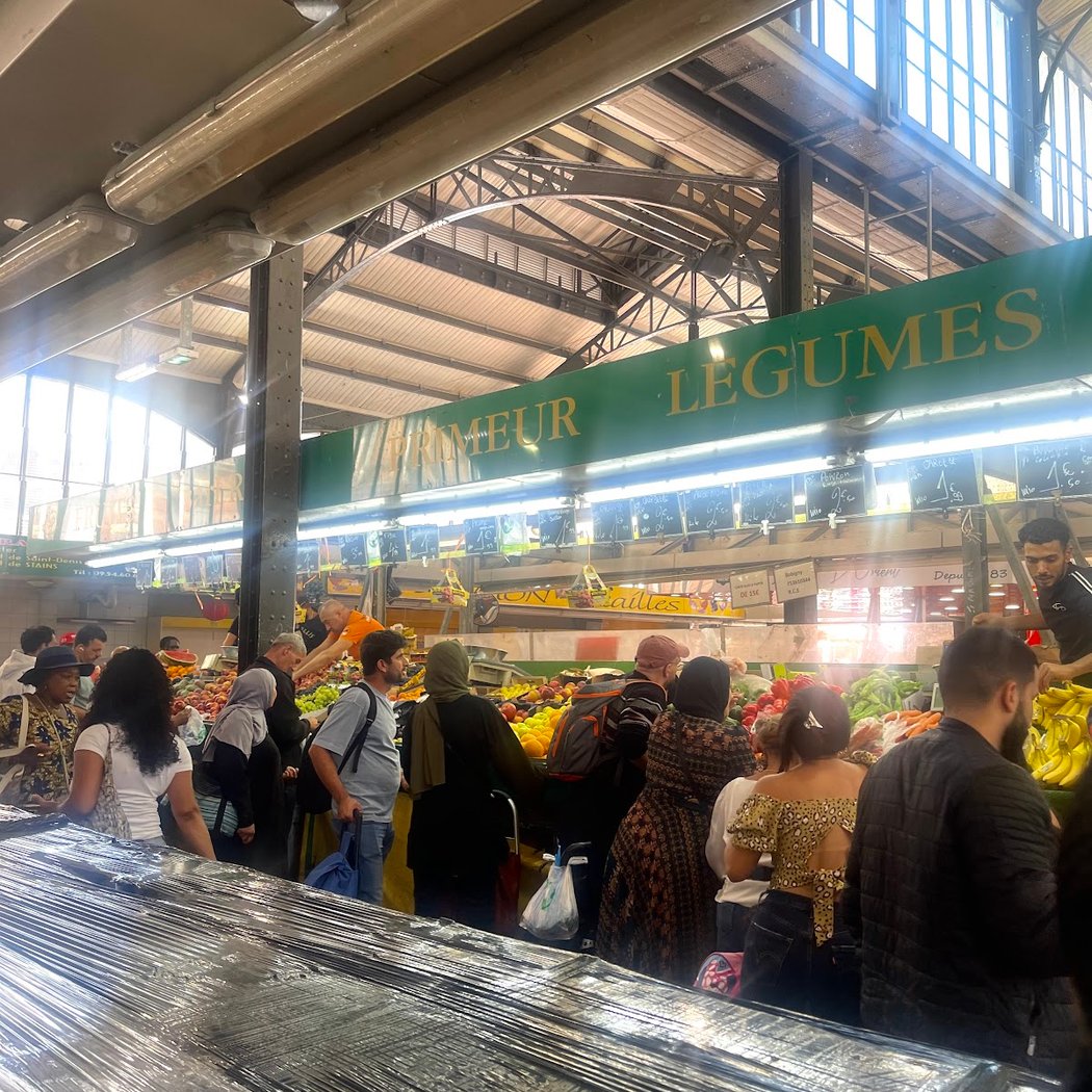 Saint-Denis Historial Street Market 3